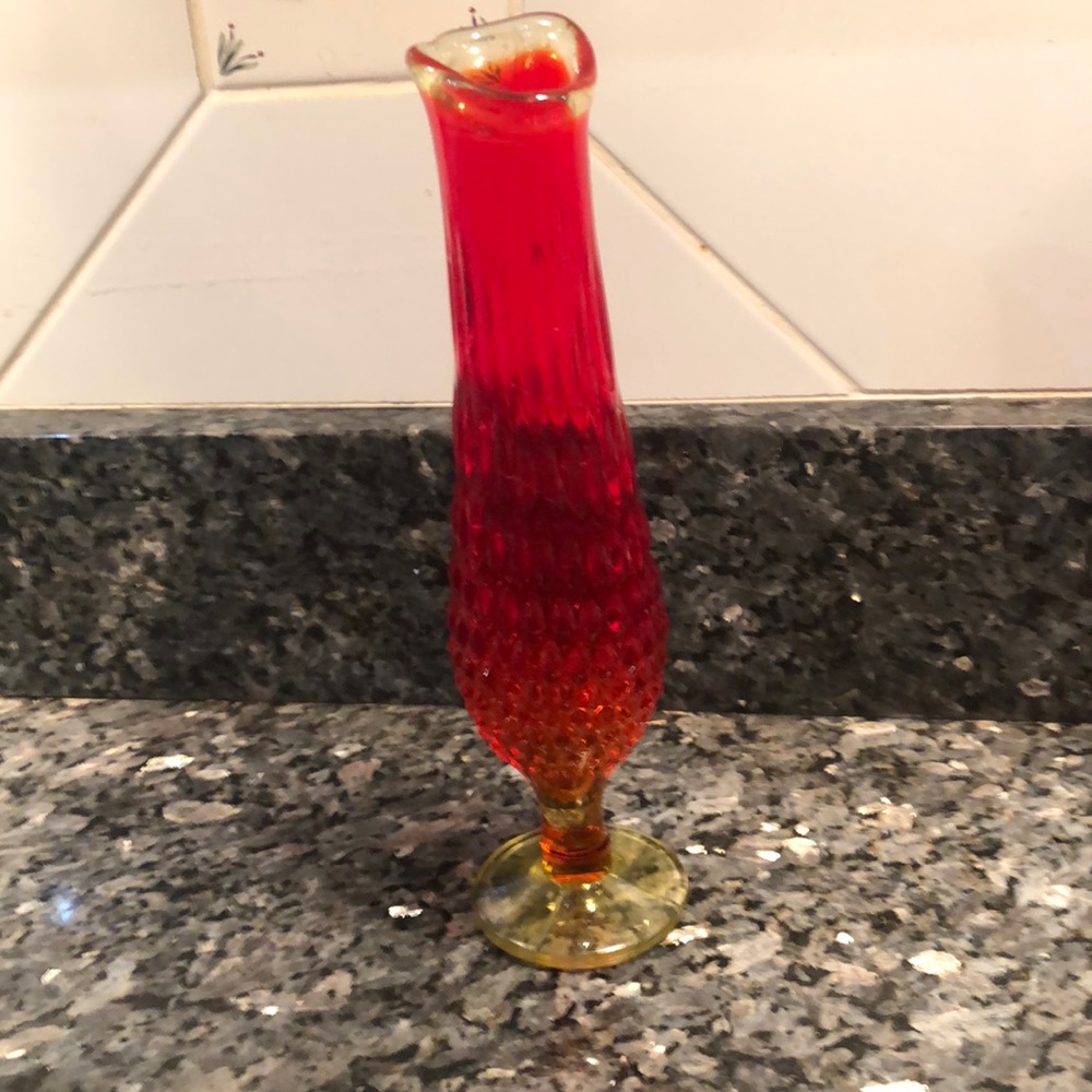 Mid century mcm amberina glass vase
